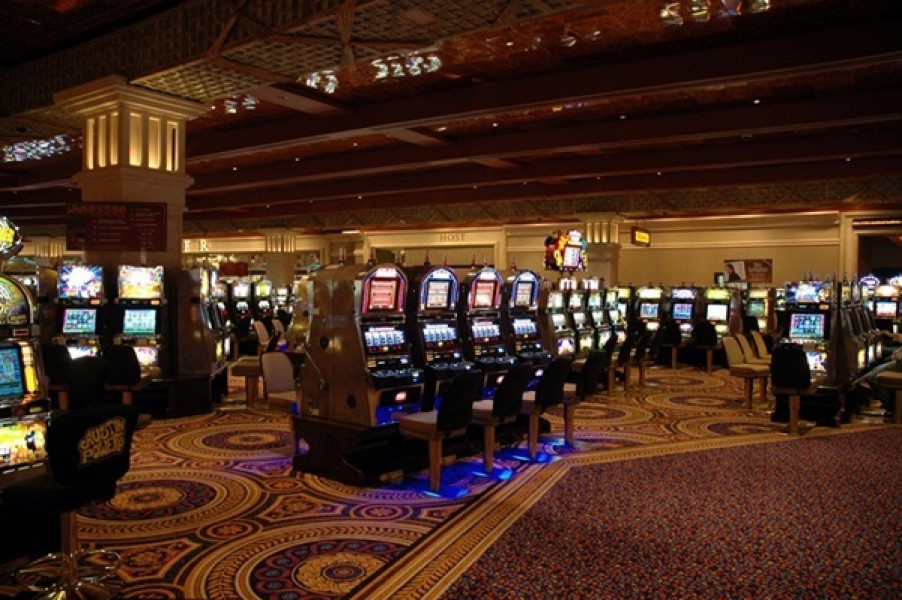 instal Caesars Casino