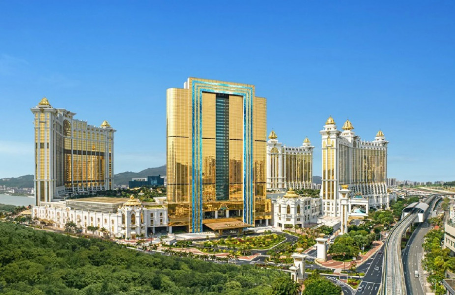 Van Cleef & Arpels  Galaxy Macau, the World-Class Asian Resort Destination