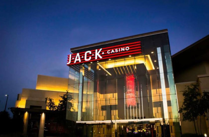 Macau casino resorts &